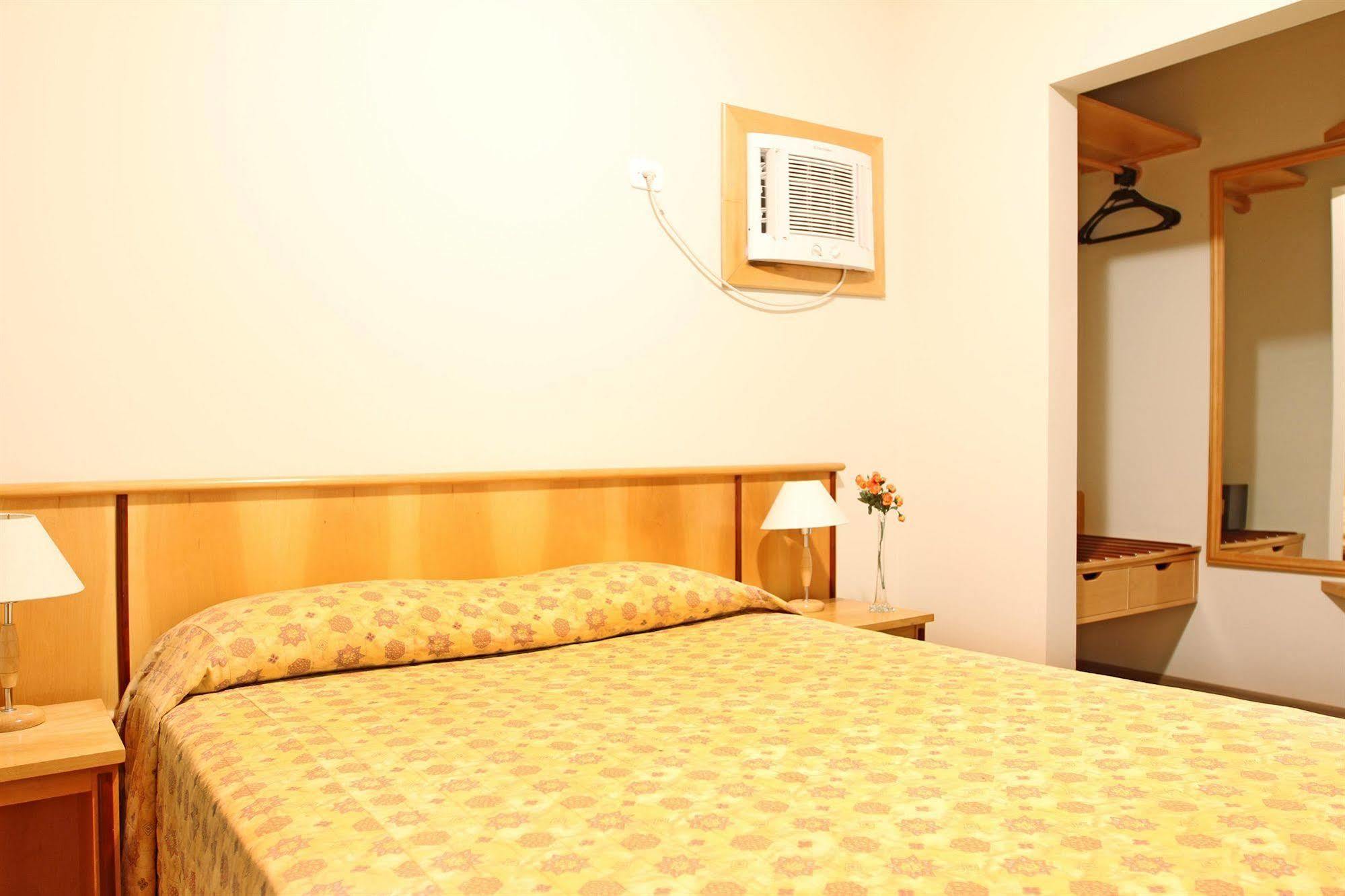 Travel Inn Conde Luciano São Paulo Buitenkant foto